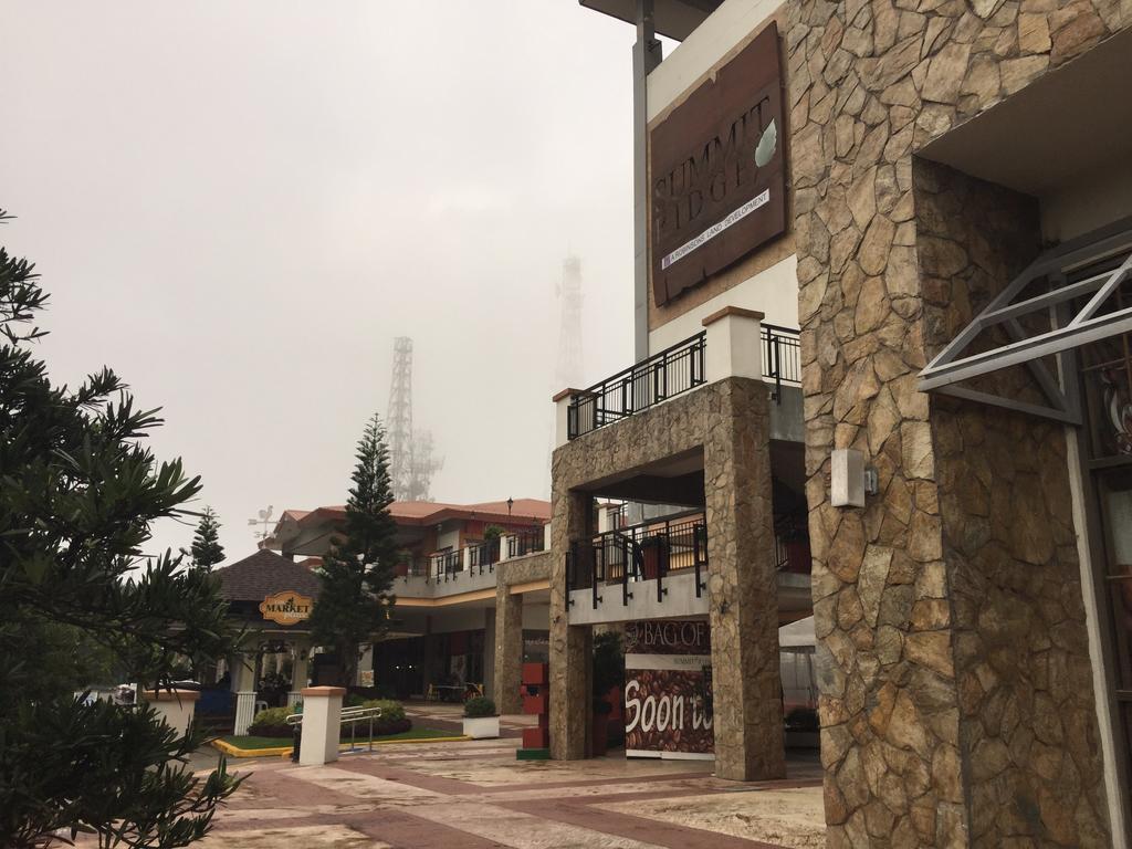 Ron'S Condo Overlooking The Lake Tagaytay City Екстериор снимка
